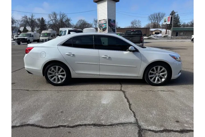 $9990 : 2015 Malibu LT image 6