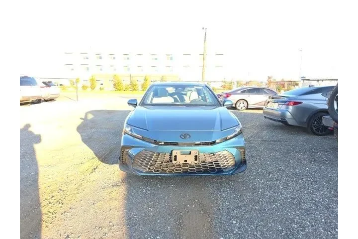 $35900 : Toyota Camry 2026 SE 4dr Sed image 2