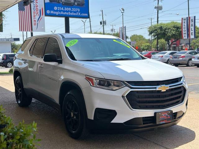 $23999 : 2020 Traverse LS image 4