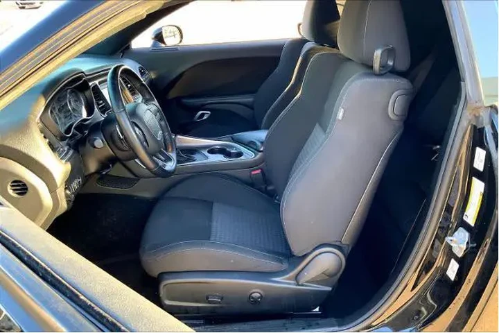 $25476 : Dodge Challenger 2022 R/T 2d image 7