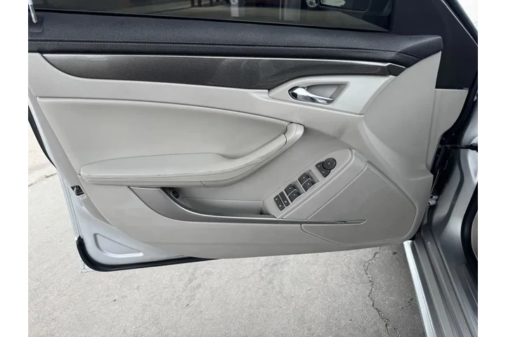 2011 CTS 3.0L Base image 10