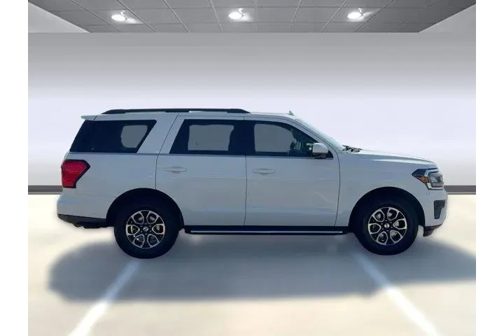 $33998 : Ford Expedition 2022 4x2 XLT image 7