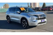 $30984 : Mitsubishi Outlander 2024 AW thumbnail