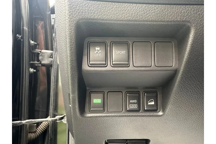 $8000 : 2015 NISSAN ROGUE2015 NISSAN image 10