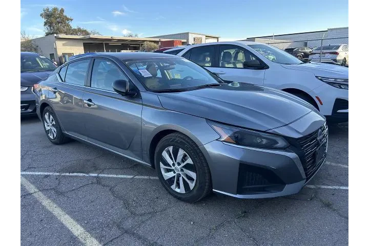 $14240 : Nissan Altima 2024 2.5 S 4dr image 2