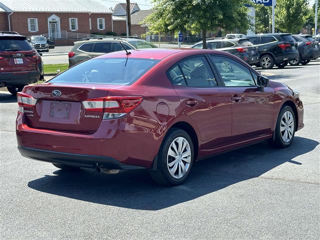 $18744 : PRE-OWNED 2022 SUBARU IMPREZA image 2