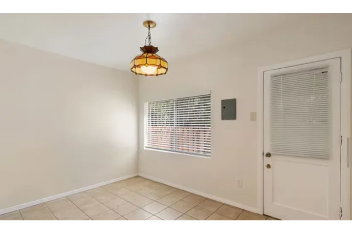 $3995 : 606 South St, Glendale, CA 912 image 7