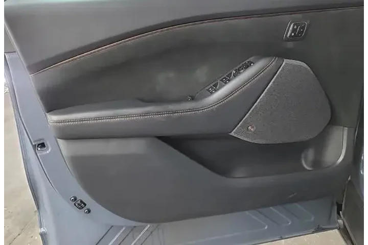 $39950 : Ford Mustang Mach-E 2023 AWD image 5