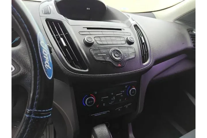 $13728 : Ford Escape 2018 SE 4dr SUV image 9