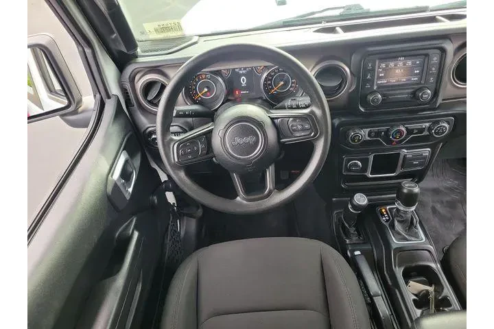 $23698 : Jeep Wrangler 2020 4x4 Willy image 7