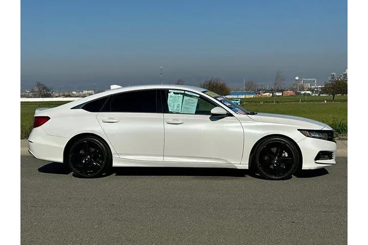 $18381 : Honda Accord 2018 Sport 4dr image 3