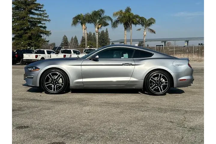 $25990 : Ford Mustang 2022 EcoBoost 2 image 7