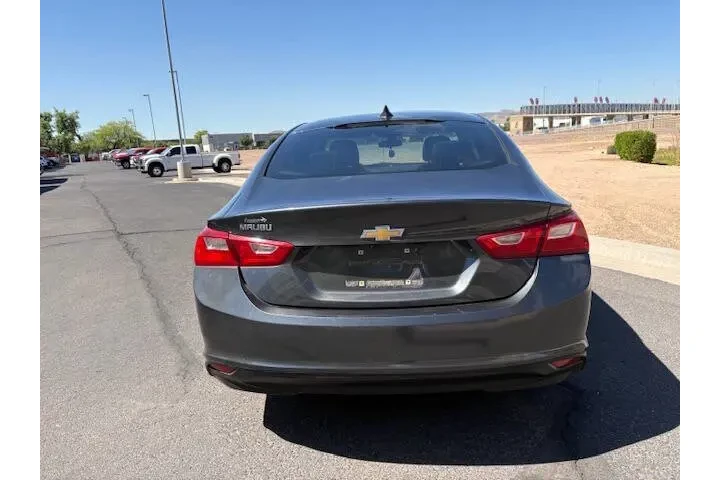 $7995 : 2017 Malibu LS image 7