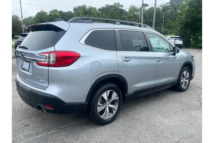 $23987 : Subaru Ascent 2023 AWD Premi image 3