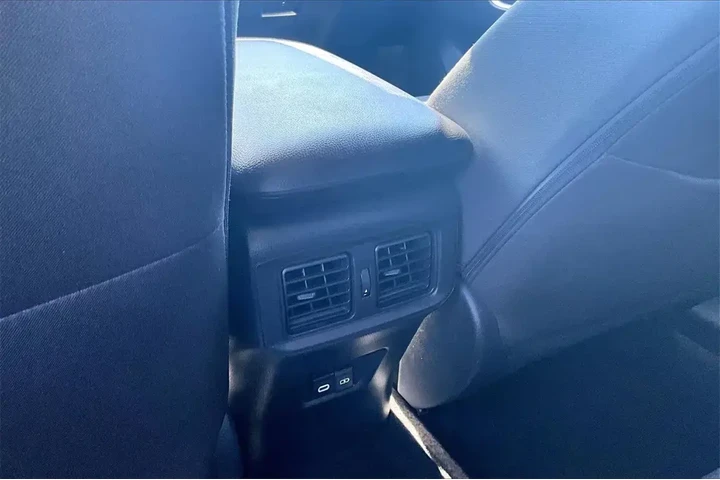 $33991 : Toyota RAV4 Hybrid 2025 AWD image 10