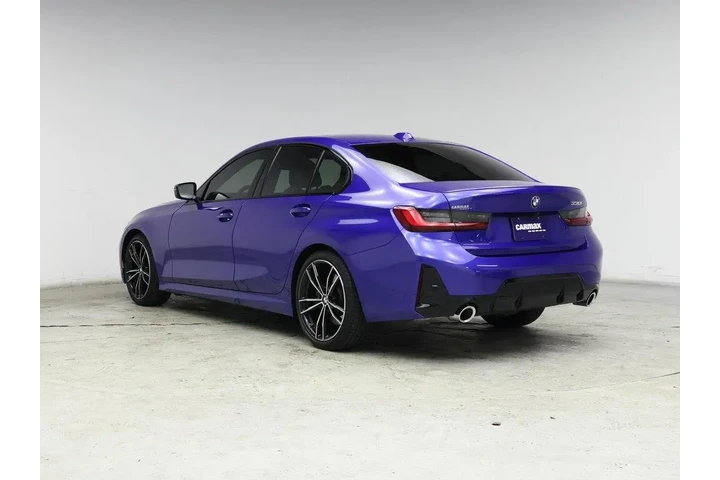 $38998 : BMW 3 Series 2024 330i 4dr S image 2