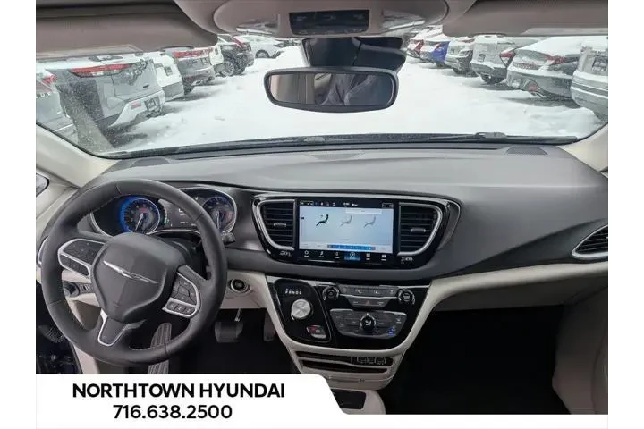 $28553 : Chrysler Pacifica 2024 Touri image 6