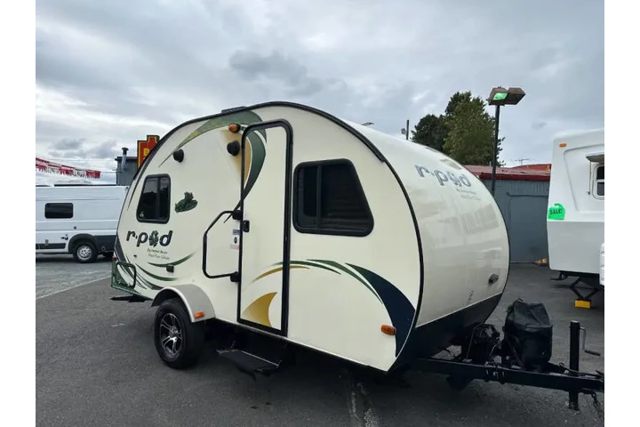 $10900 : 2015 Forest River R-POD 171RP image 8