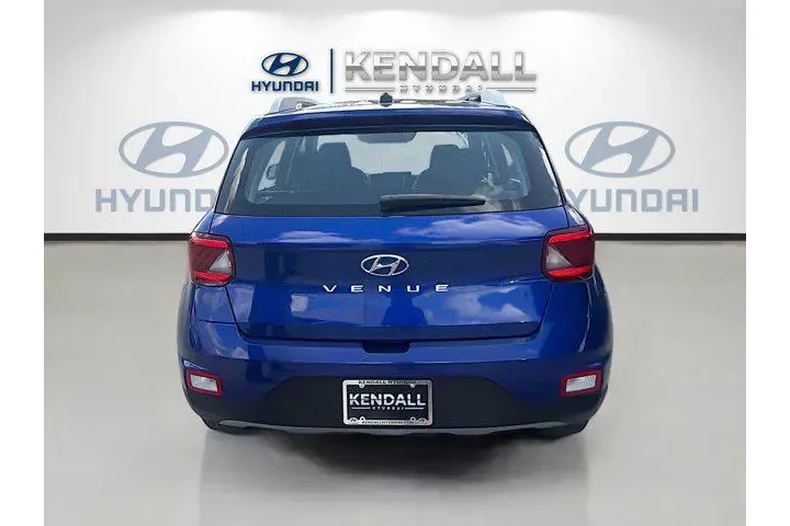$15853 : Hyundai VENUE 2023 Limited 4 image 5
