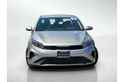 $19335 : Kia Forte 2023 LXS 4dr Sedan thumbnail
