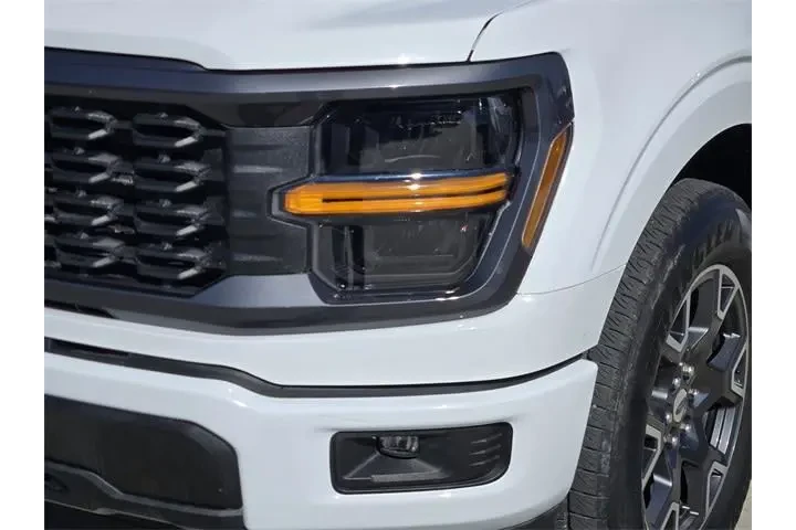$38961 : Ford F-150 2024 4x2 STX 4dr image 7