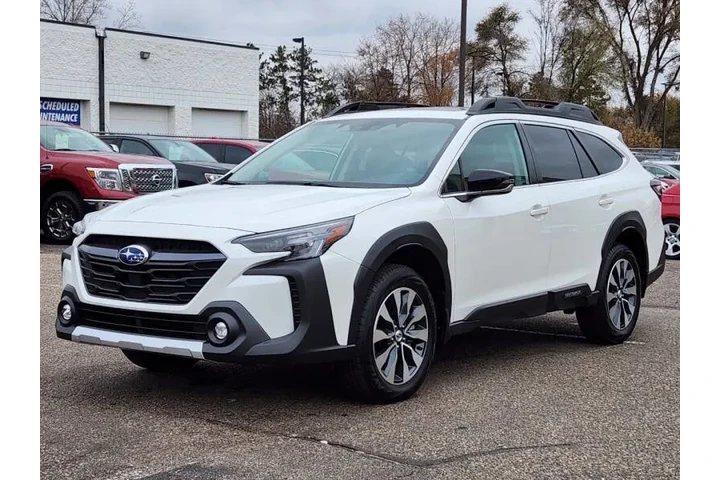 $22985 : 2023 Outback Limited image 8