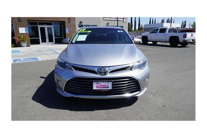 $17984 : 2017 Avalon Limited Sedan 4D image 3