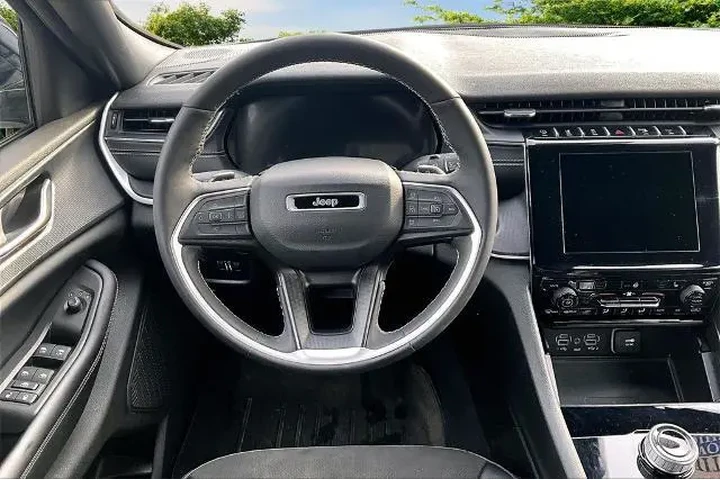 $33686 : Jeep Grand Cherokee 2024 4x4 image 5