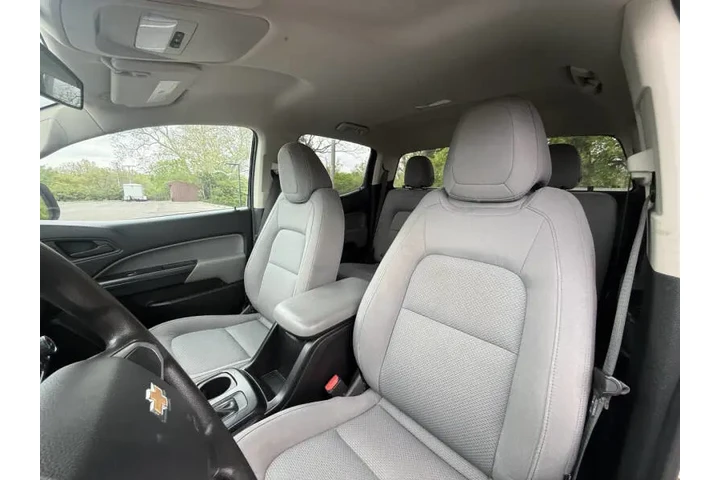 $17999 : 2020 Colorado Work Truck image 8