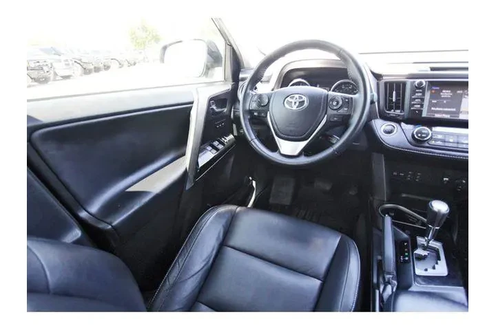 $23250 : Toyota RAV4 2018 Limited 4dr image 7