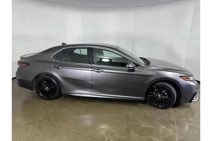 $28995 : Gold Certified 2024 Camry XSE image 9