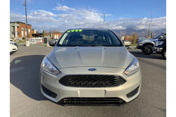 $6999 : 2016 Focus SE image 3