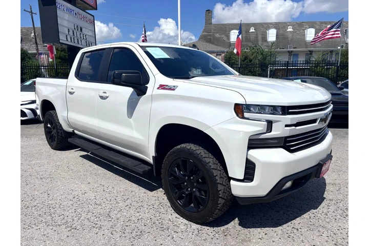 2021 Silverado 1500 RST image 2