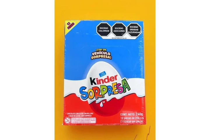 $22 : KINDER SORPRESA NIÑO •I 12 Pz image 3