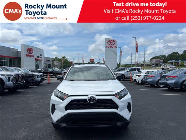 $21490 : PRE-OWNED 2019 TOYOTA RAV4 LE image 2