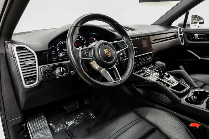 2021 Cayenne image 4