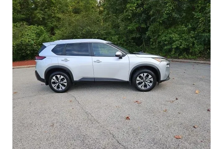 $23955 : Nissan Rogue 2022 AWD SV 4dr image 2