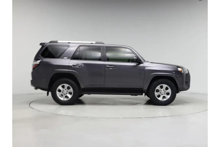 $30998 : Toyota 4Runner 2022 4x2 SR5 image 7