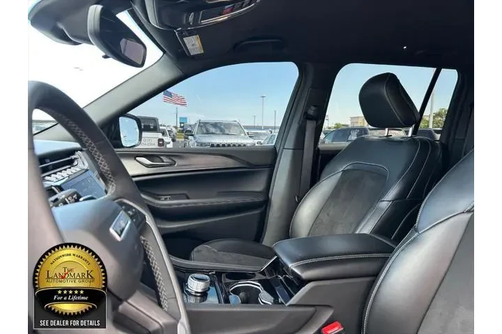 $31995 : Jeep Grand Cherokee 2023 4x4 image 9