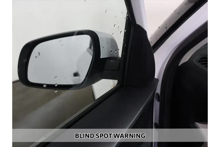 $17223 : Hyundai VENUE 2024 SEL 4dr C image 4