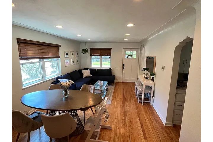 $4200 : SINGLE FAMILY HOUSE image 3