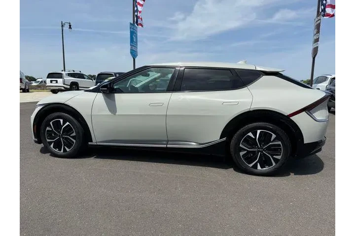 $26888 : Kia EV6 2023 Wind 4dr Crosso image 7
