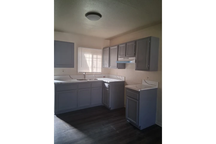 $2350 : 2 bedroom apt for rent image 2