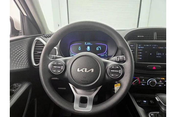 $20998 : Kia Soul 2025 LX 4dr Crossov image 10