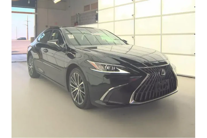 $32493 : Lexus ES 350 2023 4dr Sedan image 4