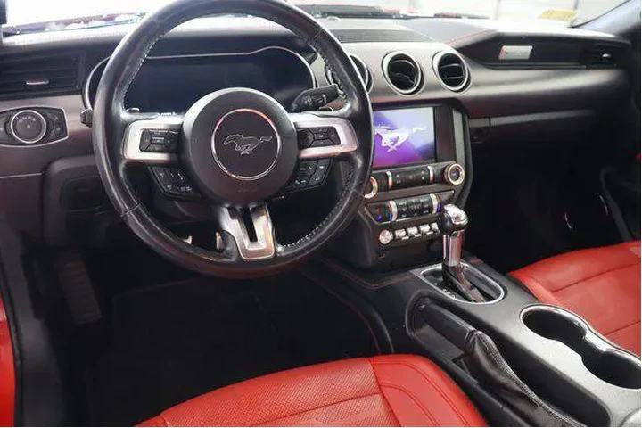 $16488 : Ford Mustang 2019 EcoBoost P image 2