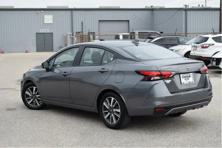 $15730 : Nissan Versa 2023 SV 4dr Sed image 8