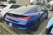 $16990 : Hyundai ELANTRA Hybrid 2022 thumbnail