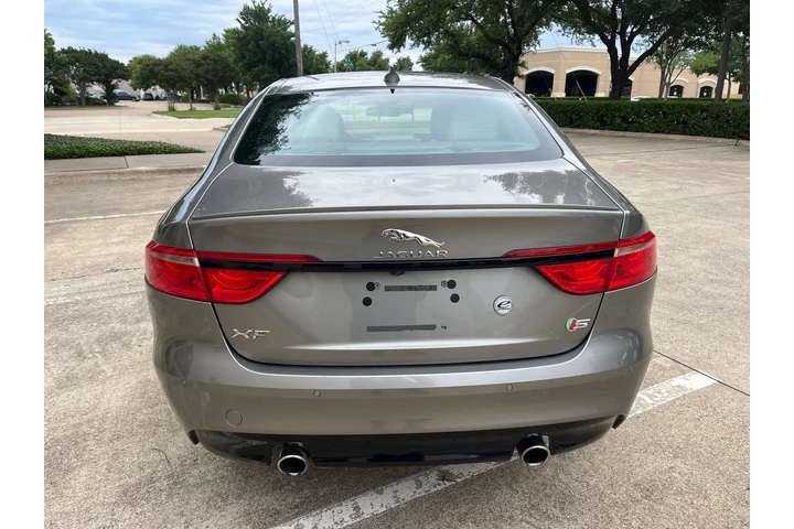 $18490 : 2017 XF S image 8