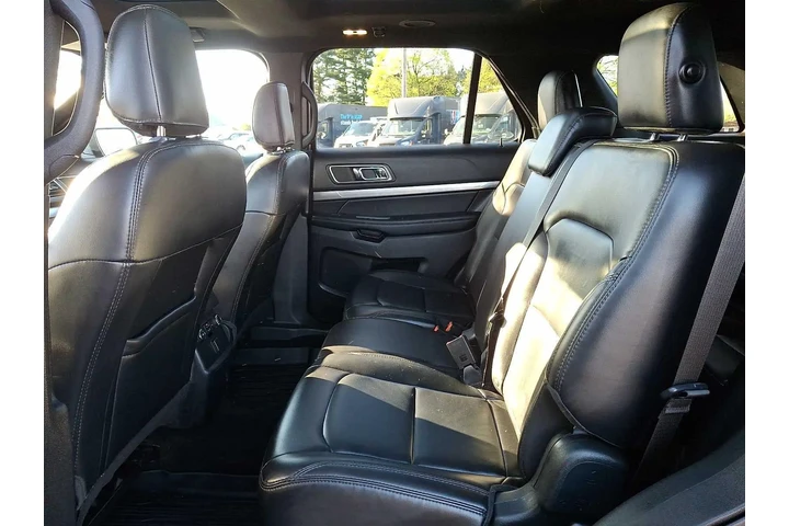 $20600 : Ford Explorer 2019 AWD XLT 4 image 10
